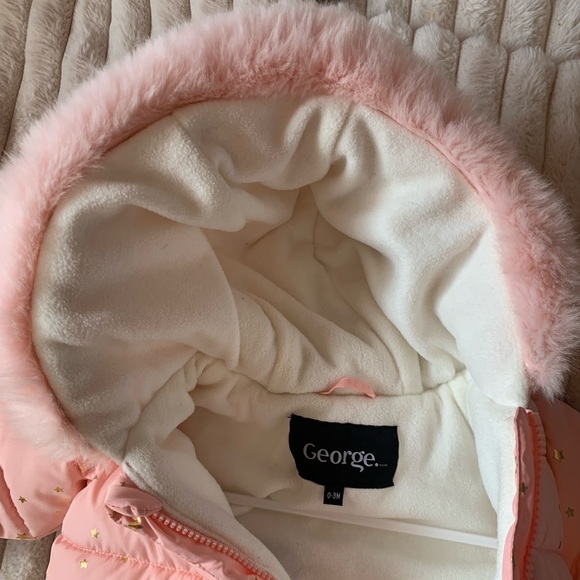 Pink winter suit 0-3 months - Picture 6 of 8